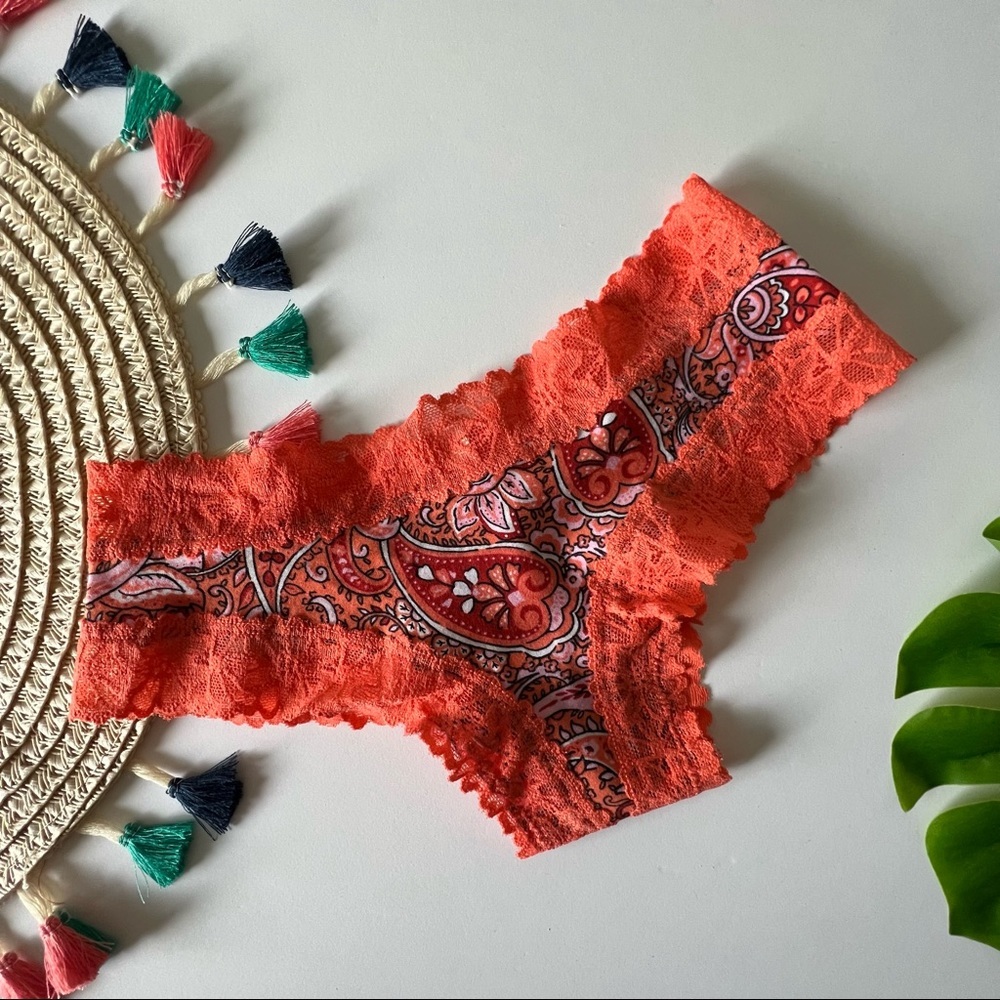 Victoria's Secret PINK Lace Trim Cheekster Panty Orange Paisley Medium NEW